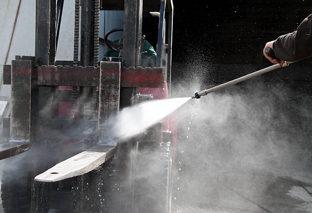 Professional Pressure Washing Services in Waverly, IL